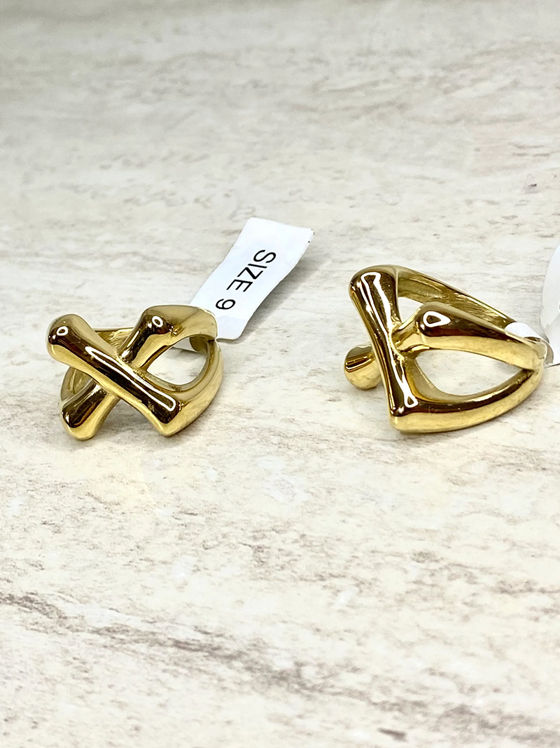 Bague croisée en « X » au design tubulaire/bambou